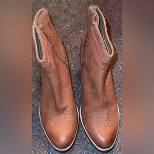 Seychelles under the stars boots size 8